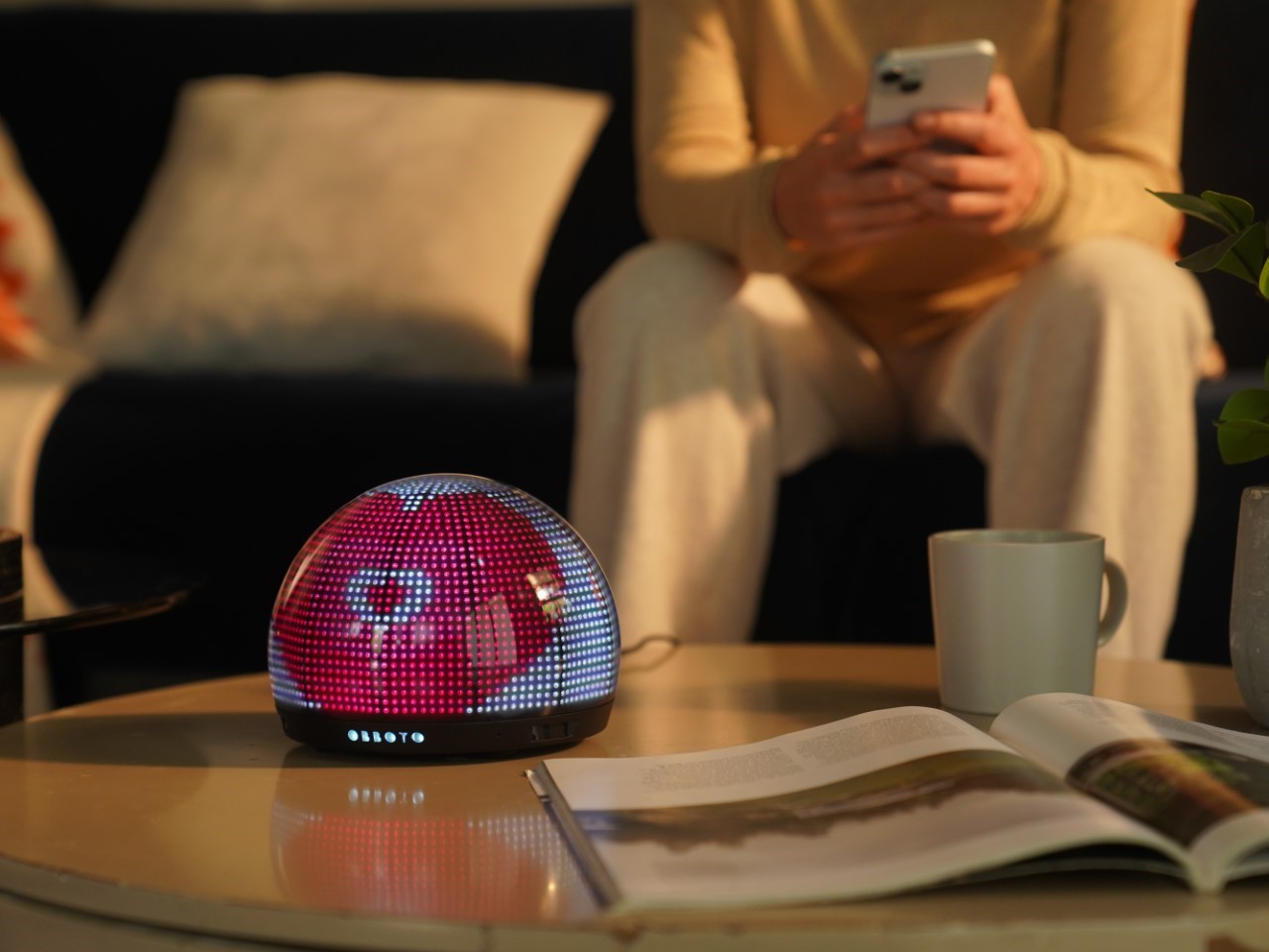 The Real Tradeoff With SwitchBot Obboto AI-Powered Globe Desk Light: Personality vs Practical Light