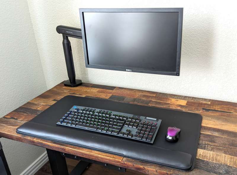 Hexcal Desk Mat Bundle Review: A Premium Desk Mat That Feels as Good as It Looks