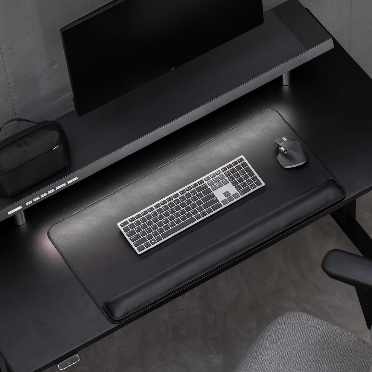 Hexcal Desk Mat Bundle Review: A Premium Desk Mat That Feels as Good as It Looks