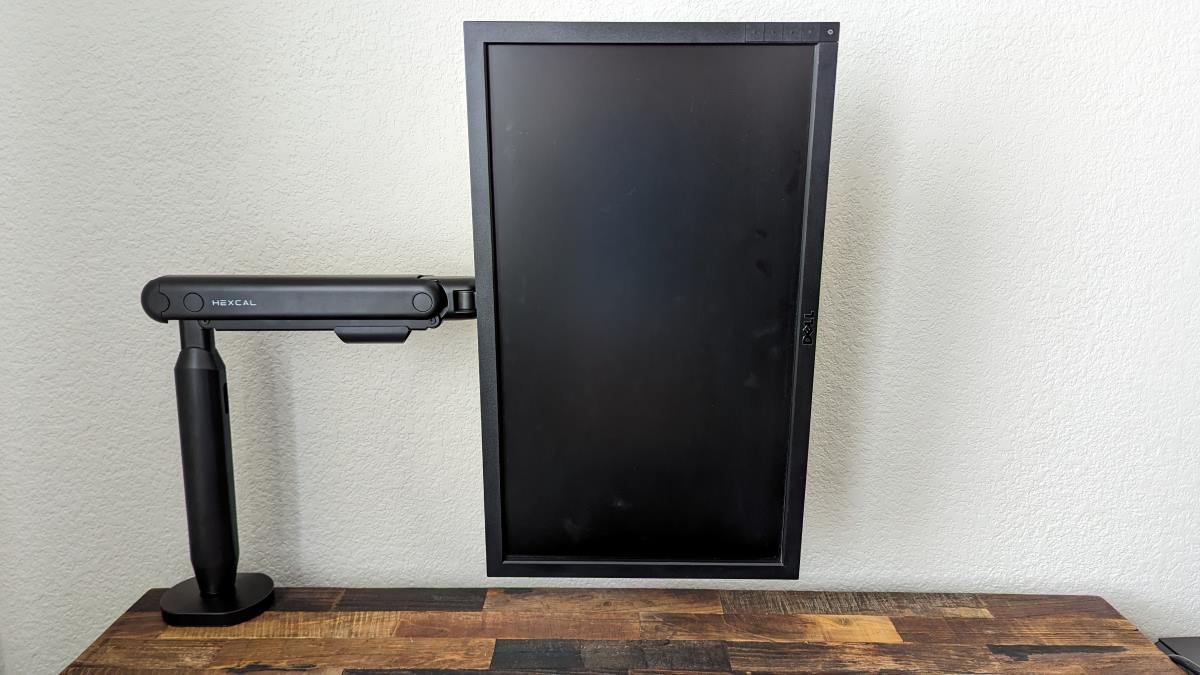 Hexcal Single Monitor Arm Review: Clean Design, Smart Motion, and One Limit You Should Not Ignore