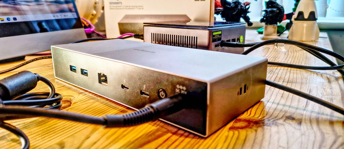 Kensington Thunderbolt 5 Triple 4K Docking Station SD5010T5 Review: The High-End Dock Kensington Should Have Built First