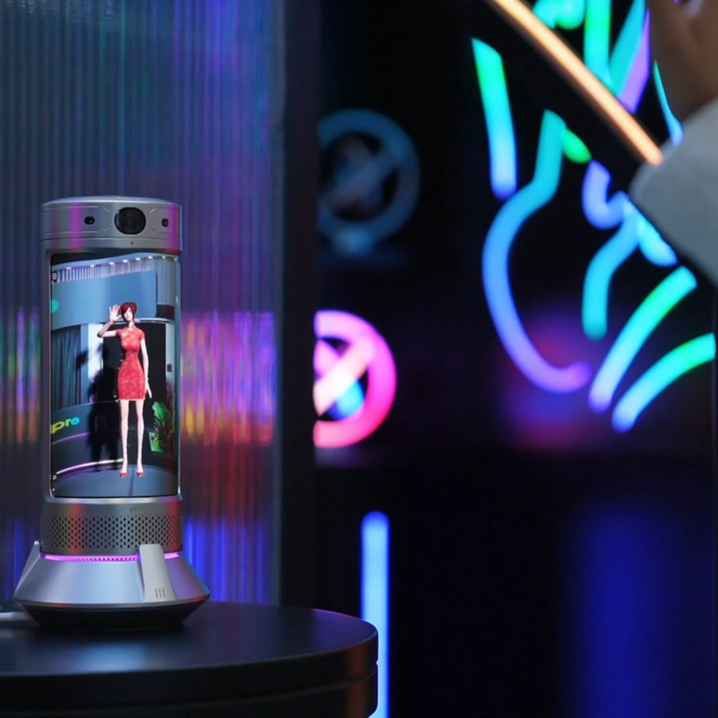 Lepro Ami Review: A Fascinating Desk Companion That Still Feels Like a Leap of Faith