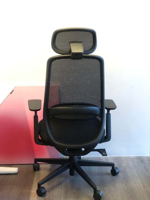 ProtoArc EC200 Review: A Budget Ergonomic Chair That Actually Gets the Important Stuff Right ProtoArc EC200 Review: A Budget Ergonomic Chair That Actually Gets the Important Stuff Right