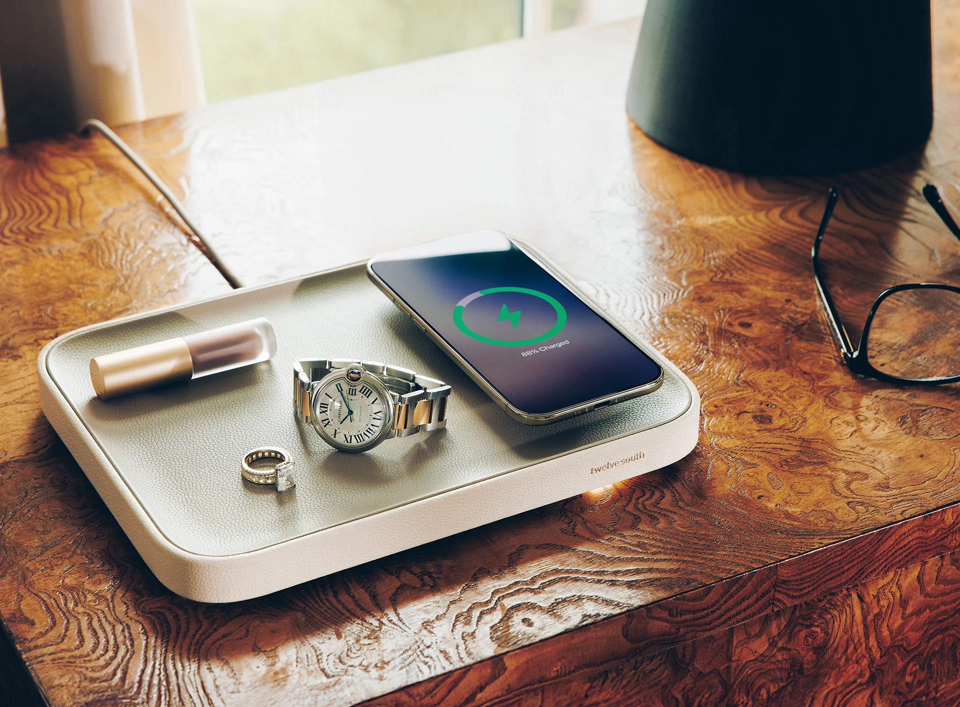 Twelve South Valet Review: The Kind of Charger You Buy for the Room as Much as the Phone Twelve South Valet Review: The Kind of Charger You Buy for the Room as Much as the Phone