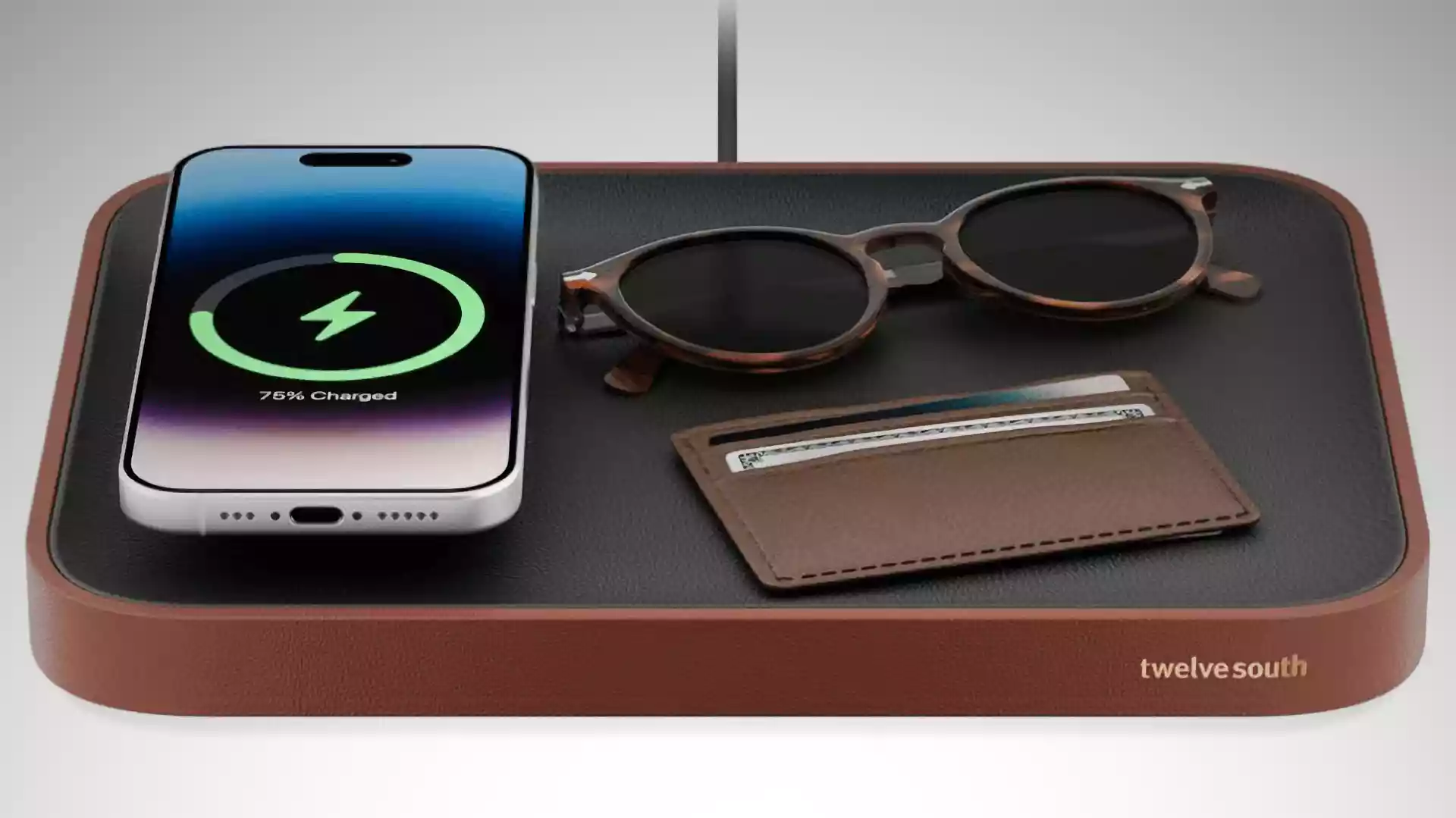 Twelve South Valet Review: The Kind of Charger You Buy for the Room as Much as the Phone Twelve South Valet Review: The Kind of Charger You Buy for the Room as Much as the Phone